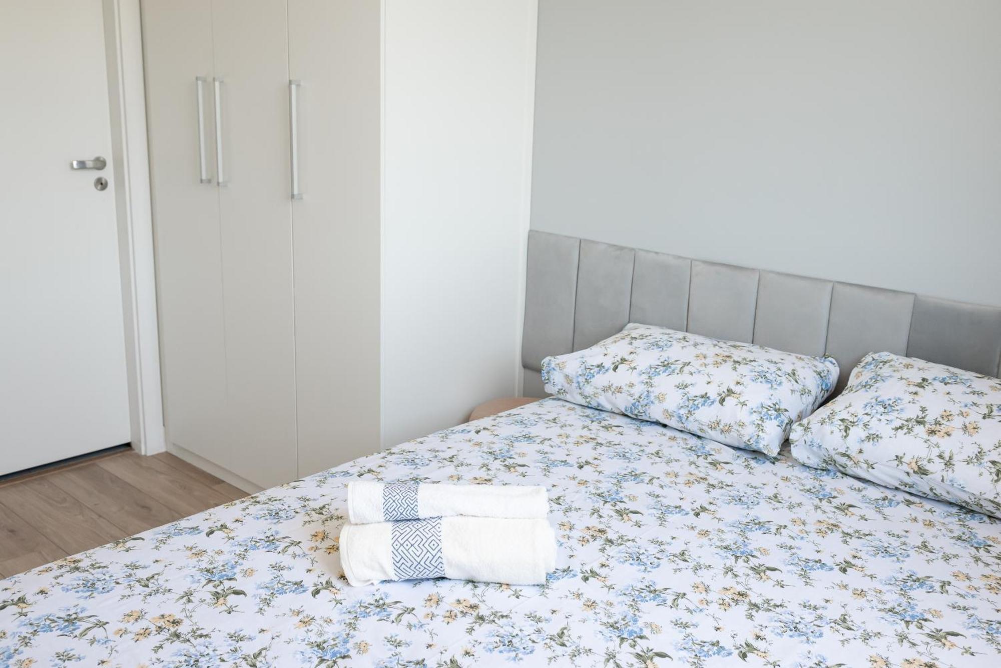 Apto Na Barra Da Tijuca Proximo A Apartamento