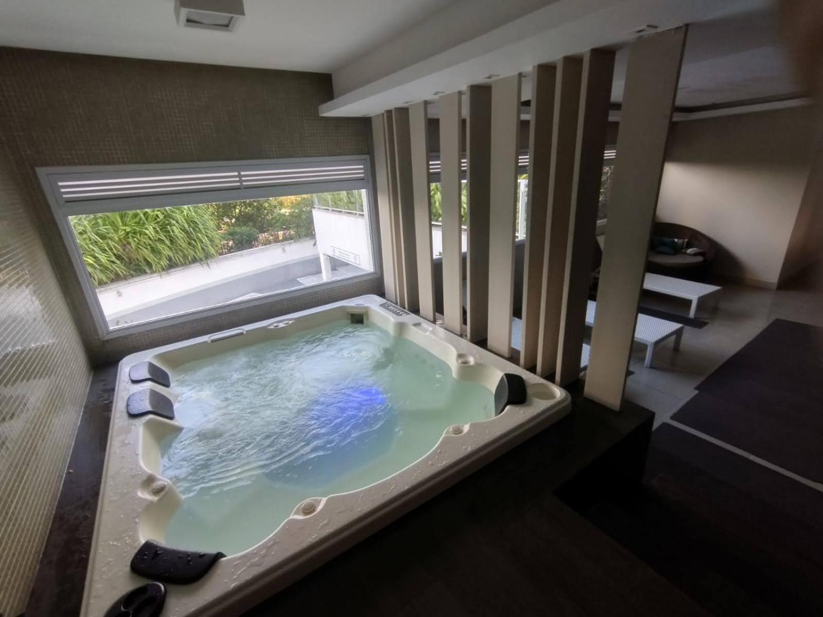 Apto Na Barra Da Tijuca Proximo A Apartamento *
